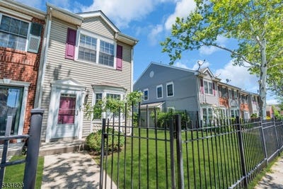 /international/us/19-clarion-ln-newark-city-nj-110108075274/