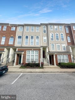 /international/us/932-pine-forest-lane-upper-marlboro-md-110103696622/
