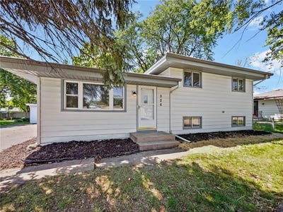 /international/us/926-38th-avenue-anoka-mn-110100473187/