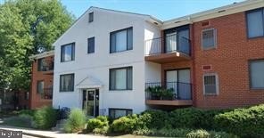 /international/us/125-d-sw-clubhouse-drive-sw-leesburg-va-110108958351/