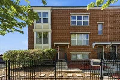 /international/us/3609-w-50th-place-chicago-il-110107734679/