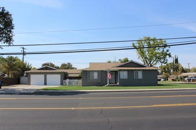 /international/us/1996-n-11th-avenue-hanford-ca-110106299212/