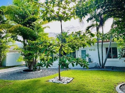 /international/us/1910-ne-17th-ter-fort-lauderdale-fl-110097342934/