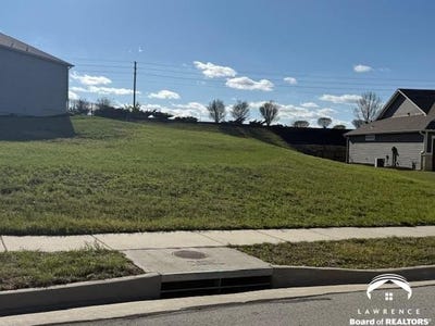 /international/us/5802-three-forks-court-lawrence-ks-110107016196/