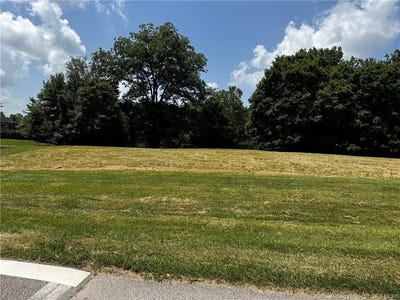 /international/us/7301-wind-dance-drive-greenville-in-110109269634/