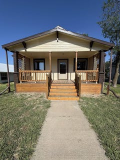 /international/us/620-bowlus-street-jetmore-ks-110108342960/