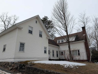 /international/us/73-highland-street-plymouth-nh-110106803501/