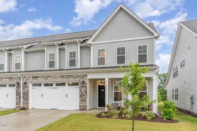 /international/us/646-shelford-trail-zebulon-nc-110099479001/