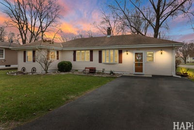 /international/us/804-elm-street-maple-park-il-110109026267/