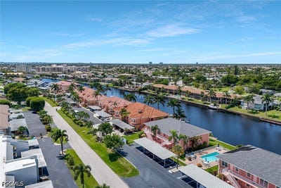 /international/us/4550-se-5th-place-cape-coral-fl-110108552748/