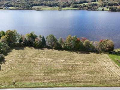 /international/us/2970-vt-route-105-charleston-vt-110110301203/