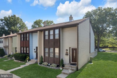 /international/us/628-twin-rivers-drive-n-east-windsor-nj-110100586684/