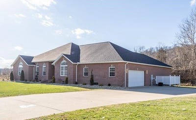 /international/us/172-private-drive-123-crown-city-oh-110105047691/