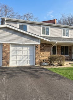 /international/us/2000-n-hancock-drive-n-palatine-il-110107257744/