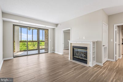 /international/us/19355-cypress-ridge-terrace-leesburg-va-110107848599/
