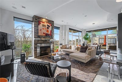 /international/us/2000-s-promenade-boulevard-rogers-ar-110106467754/