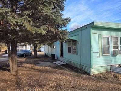 /international/us/703a-w-8th-st-storm-lake-ia-110104636808/