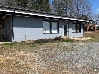 /international/us/9712-us-highway-220-bus-n-randleman-nc-110106312151/