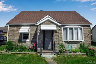 /international/us/135-midland-drive-cheektowaga-ny-110101241294/