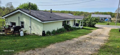 /international/us/3350-lacey-road-dowling-mi-110099293925/