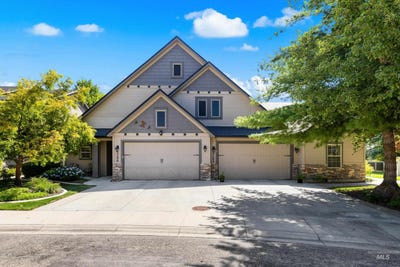 /international/us/3286-n-gaviola-ave-meridian-id-110101194339/