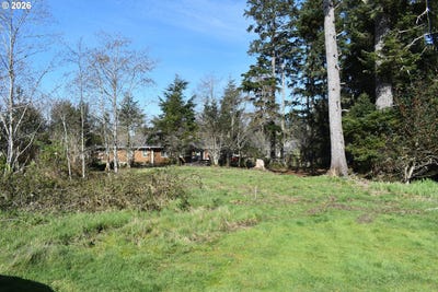 /international/us/9th-st-gearhart-or-110107655673/