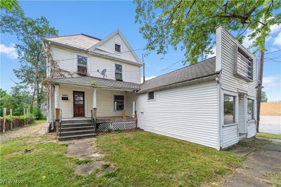 /international/us/1601-middle-avenue-elyria-oh-110101213318/