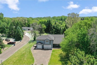 /international/us/1590-goose-lake-road-gem-lake-mn-110108479048/