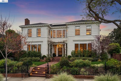 /international/us/1121-bay-street-alameda-ca-110107508948/