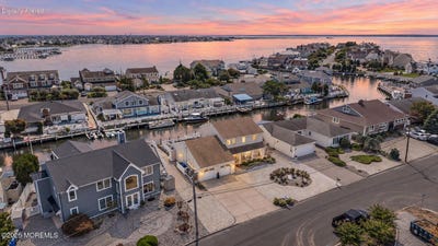 /international/us/327-tide-pond-road-mantoloking-nj-110110211143/