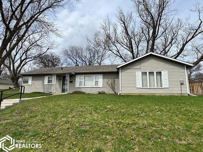 /international/us/609-lincoln-drive-webster-city-ia-110107518250/