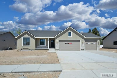/international/us/424-willow-bend-avenue-rigby-id-110108124392/