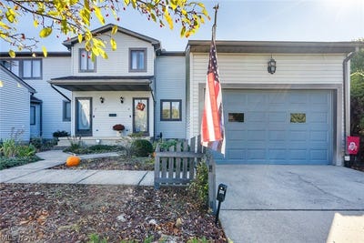 /international/us/3710-mercedes-place-canfield-oh-110120515385/