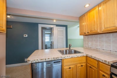 /international/us/41-beekman-st-bloomfield-twp-nj-110106565842/