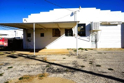 /international/us/305-s-1st-street-brownfield-tx-110096756421/