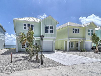 /international/us/163-seven-palms-drive-rockport-tx-110096755081/