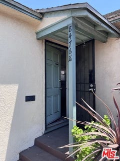 /international/us/8472-s-main-st-los-angeles-ca-110106026472/