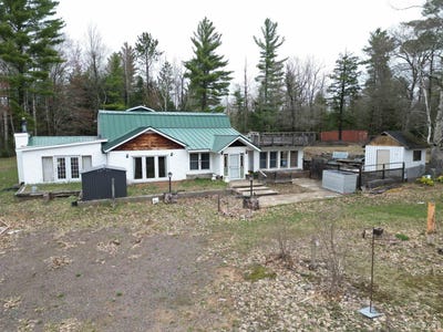 /international/us/109-brown-deer-road-marquette-mi-110108149495/