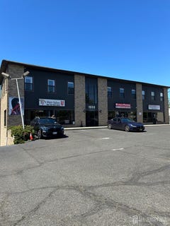 /international/us/1653-state-route-27-highway-edison-nj-110108079416/