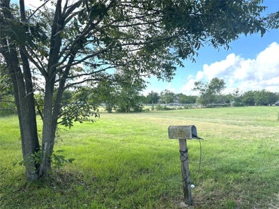 /international/us/1112-old-nails-creek-rd-giddings-tx-110119682409/