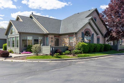 /international/us/2858-n-cloverdale-rd-boise-id-110108354010/