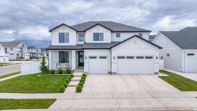 /international/us/213-s-cottonwood-rd-vineyard-ut-110108342562/