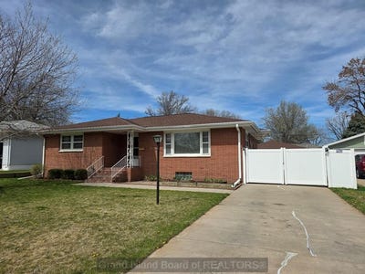 /international/us/208-w-21st-street-grand-island-ne-110107408406/