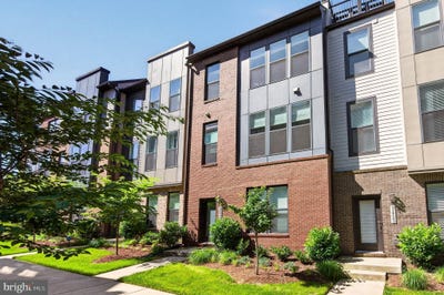 /international/us/2421-liberty-loop-herndon-va-110108495707/