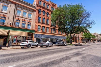 /international/us/209-n-main-st-pueblo-co-110108349290/
