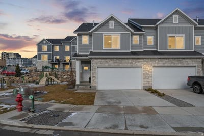 /international/us/986-w-vista-ridge-dr-n-lehi-ut-110107827185/