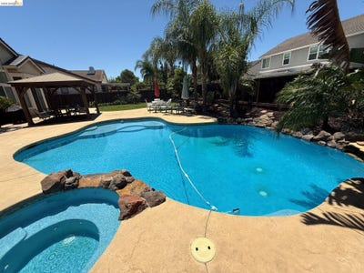 /international/us/2875-tango-ln-brentwood-ca-110108380339/