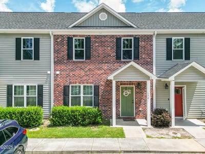 /international/us/156-lincoln-place-circle-leland-nc-110101189485/
