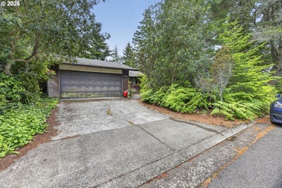 /international/us/2332-24th-st-florence-or-110108410891/