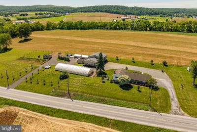 /international/us/1844-main-street-east-earl-pa-110101009275/